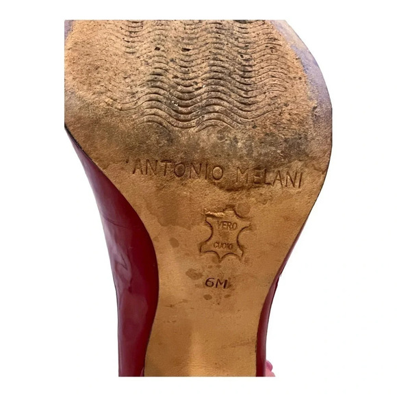 Antonio melani 
Red pumps 
Size 6 - Picture 3 of 6